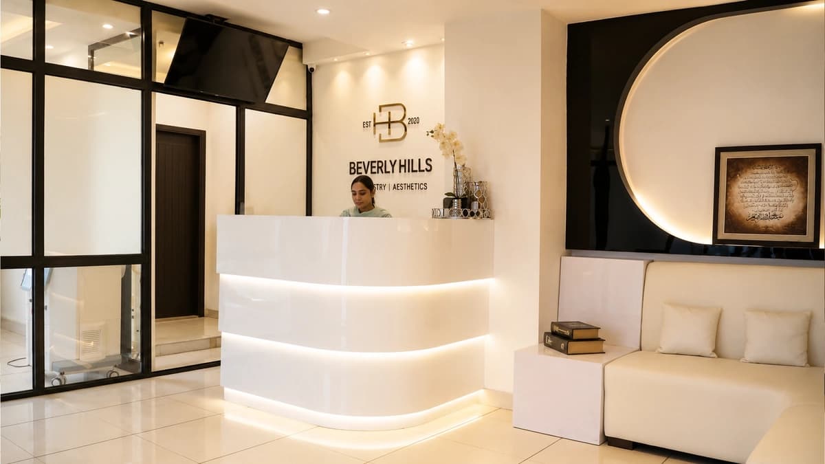 Beverly Hills Exfoliating Facial clinical advantages and professional treatment in DHA Karachi
