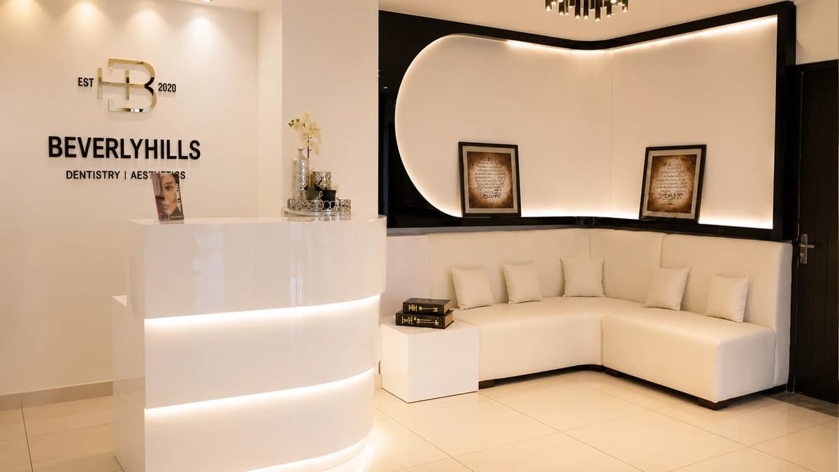 The Ultimate Guide to Dental Implants in Karachi: Costs, Procedure & Benefits